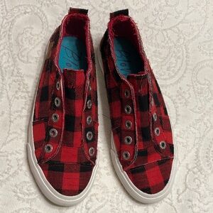Blowfish Malibu Red Plaid Slip-On Sneakers Size 7M